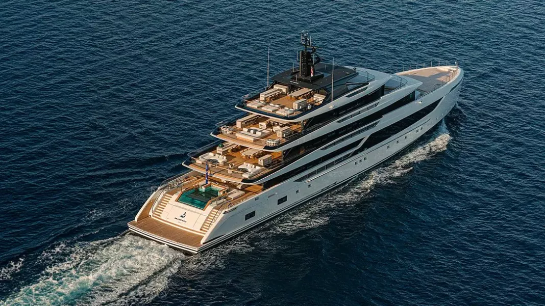 Sanlorenzo 74Steel Virtuosity: The Superyacht with a Living Tree