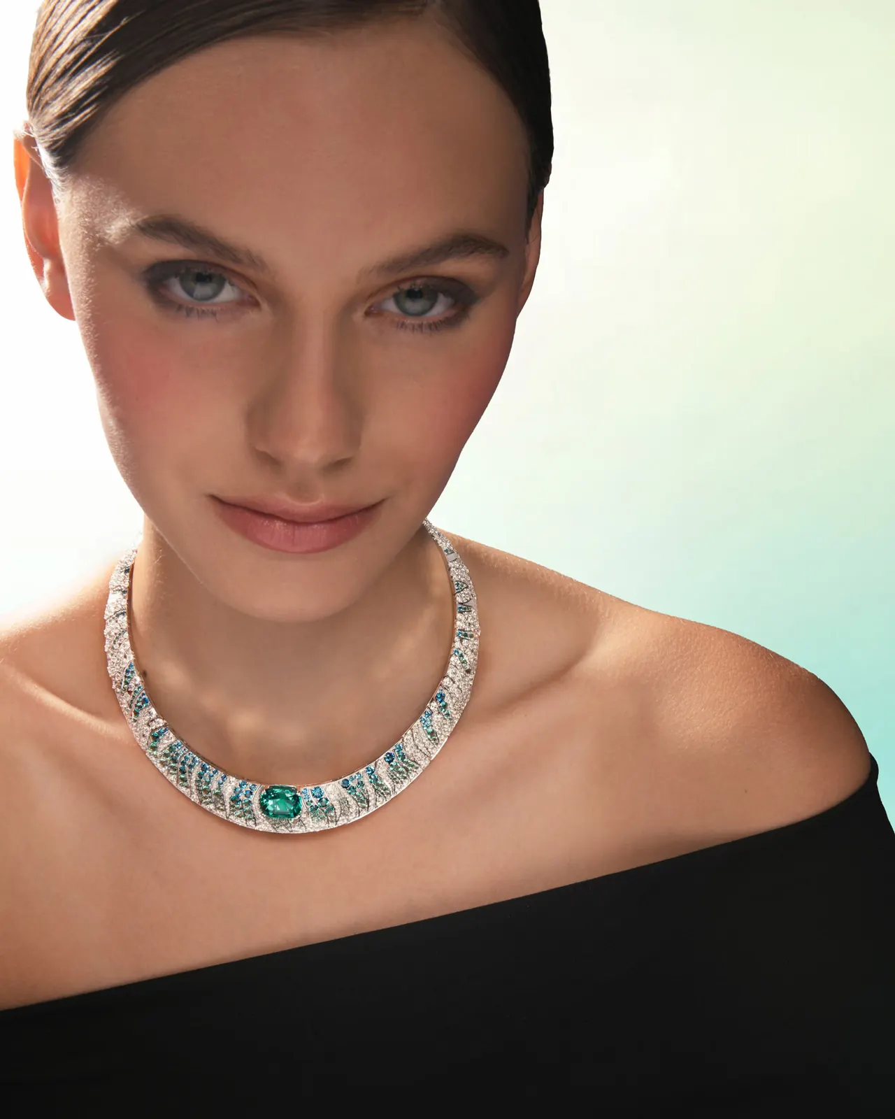 FRED Crystalline Joy bracelet featuring sculpted mother-of-pearl and teal tourmalines in an undulating arrangement