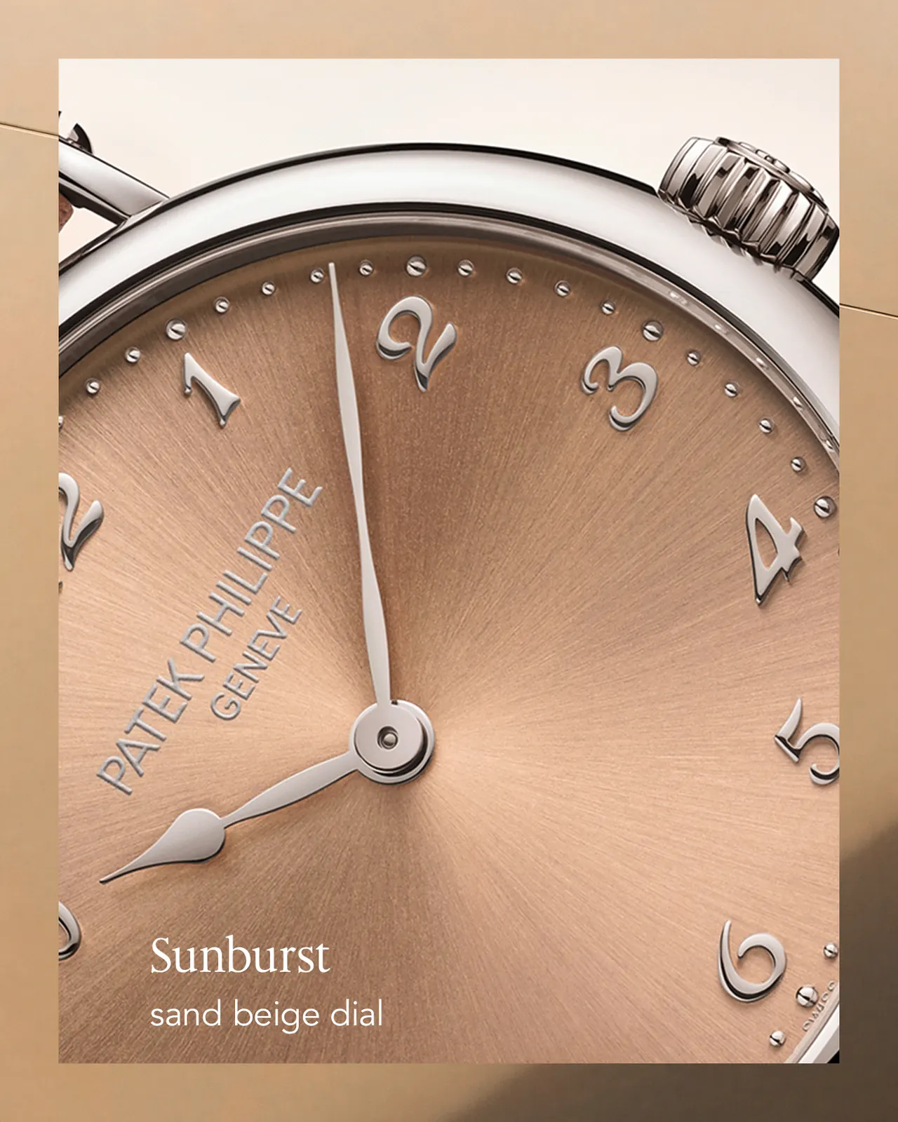 Officer's hinged case detail on the Patek Philippe Calatrava 7200/50G-001