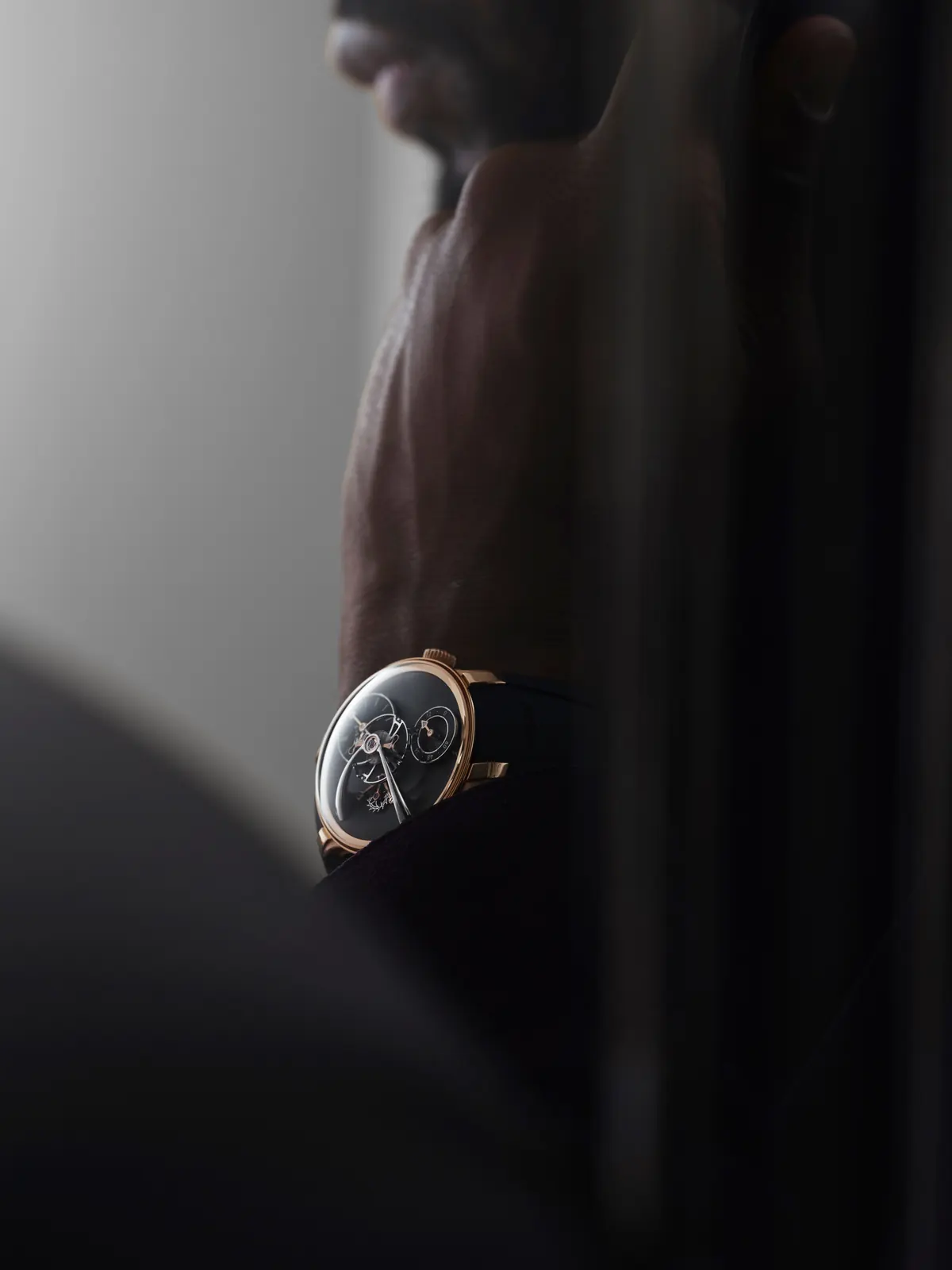 MB&F LM101 EVO NYC Edition caseback engraved MB&F NYC with sapphire crystal view