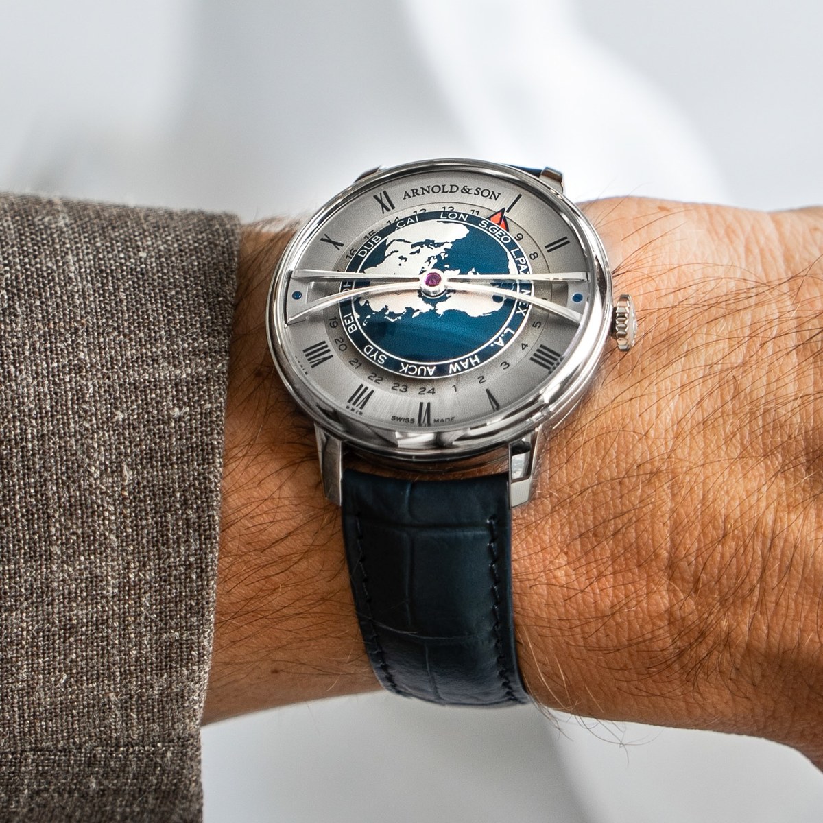 ARNOLD & SON – dernier post Instagram @arnoldandson ARNOLD & SON - dernier post Instagram @arnoldandson