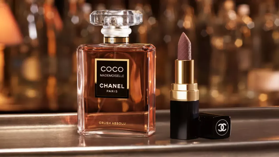 WORDPRESS-001-73 CHANEL's Coco Mademoiselle Makeup Collection: The Smoky Crush Look