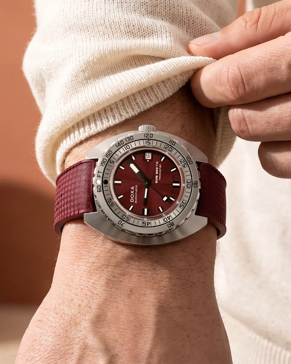 DOXA SUB 300 Ti5 Professional orange dial Grade 5 titanium case