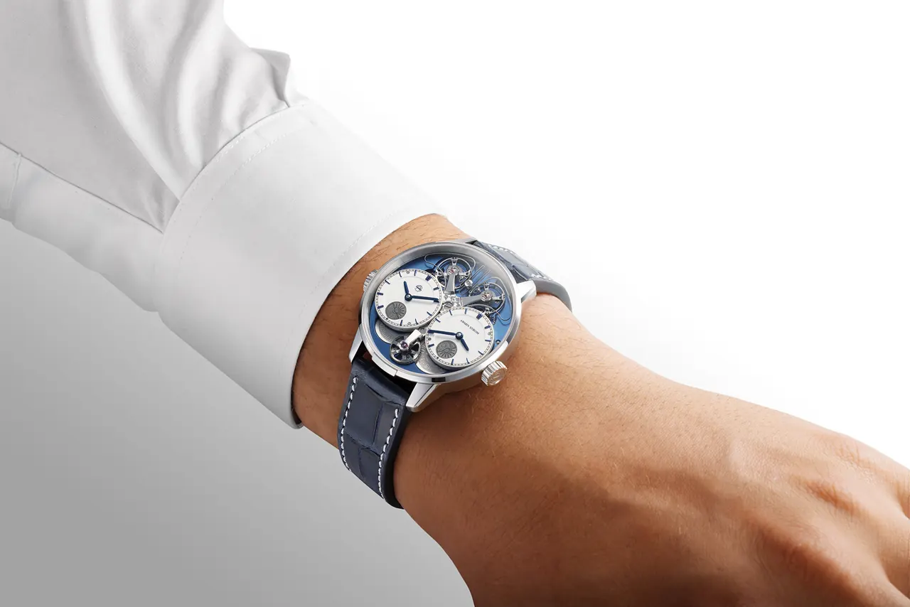 Armin Strom Dual Time GMT Resonance Manufacture Edition Blue dial view showing blue PVD mainplate and white grenage dials