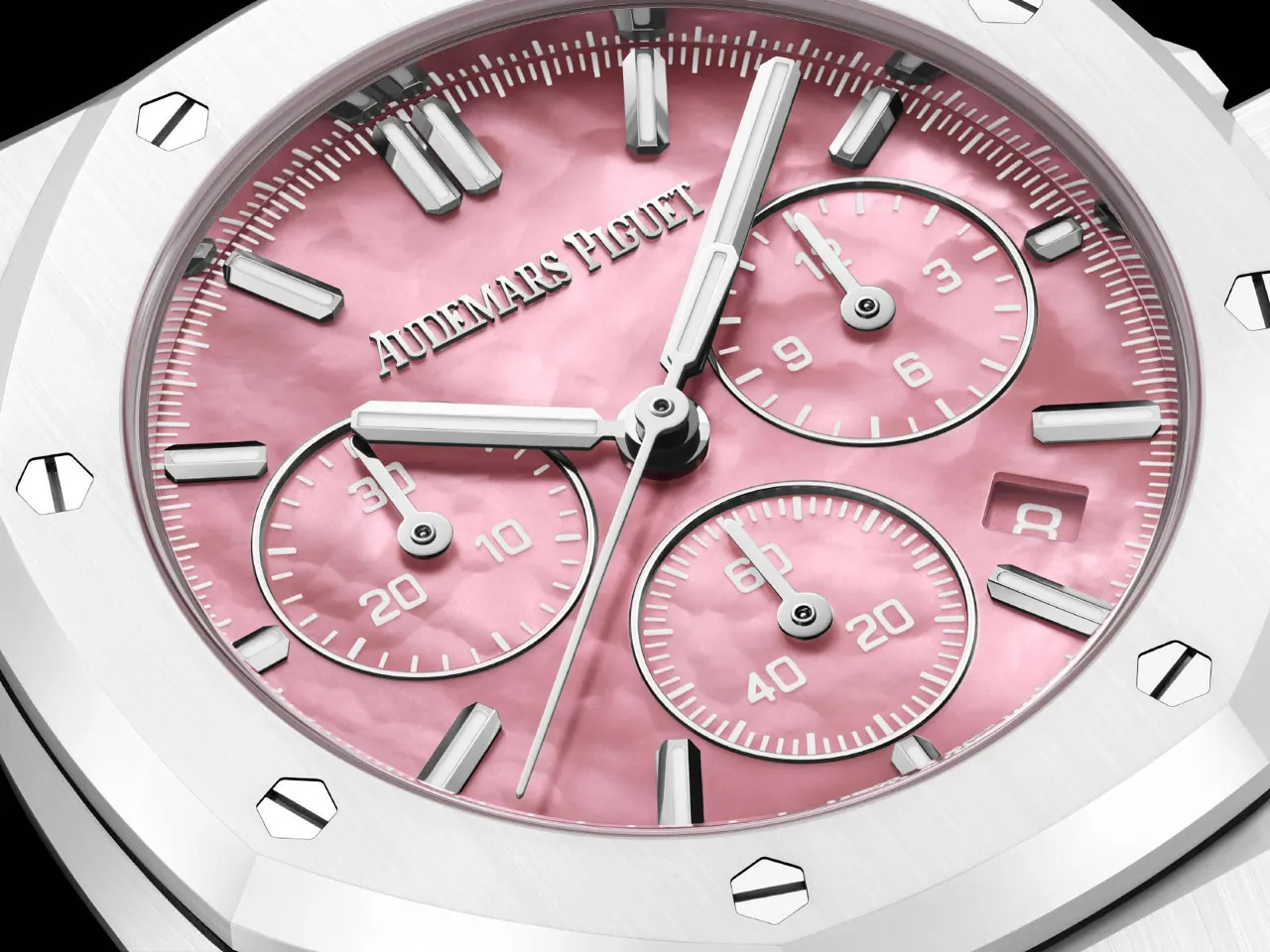 Audemars Piguet Royal Oak Selfwinding Chronograph Serena Williams white ceramic pink mother-of-pearl dial front view