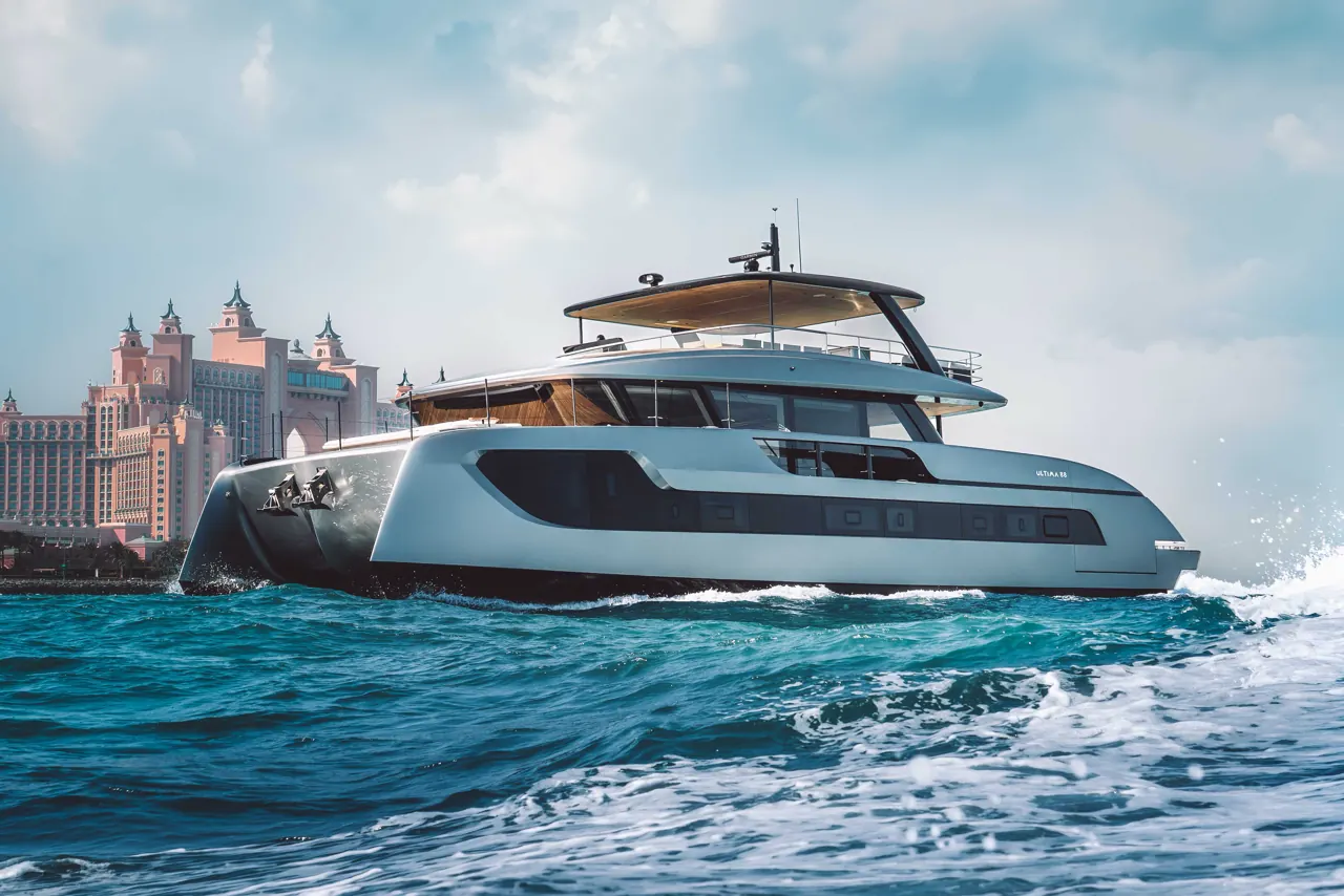 Sunreef ULTIMA 88 Wasabi aft Ocean Lounge platform open to the sea
