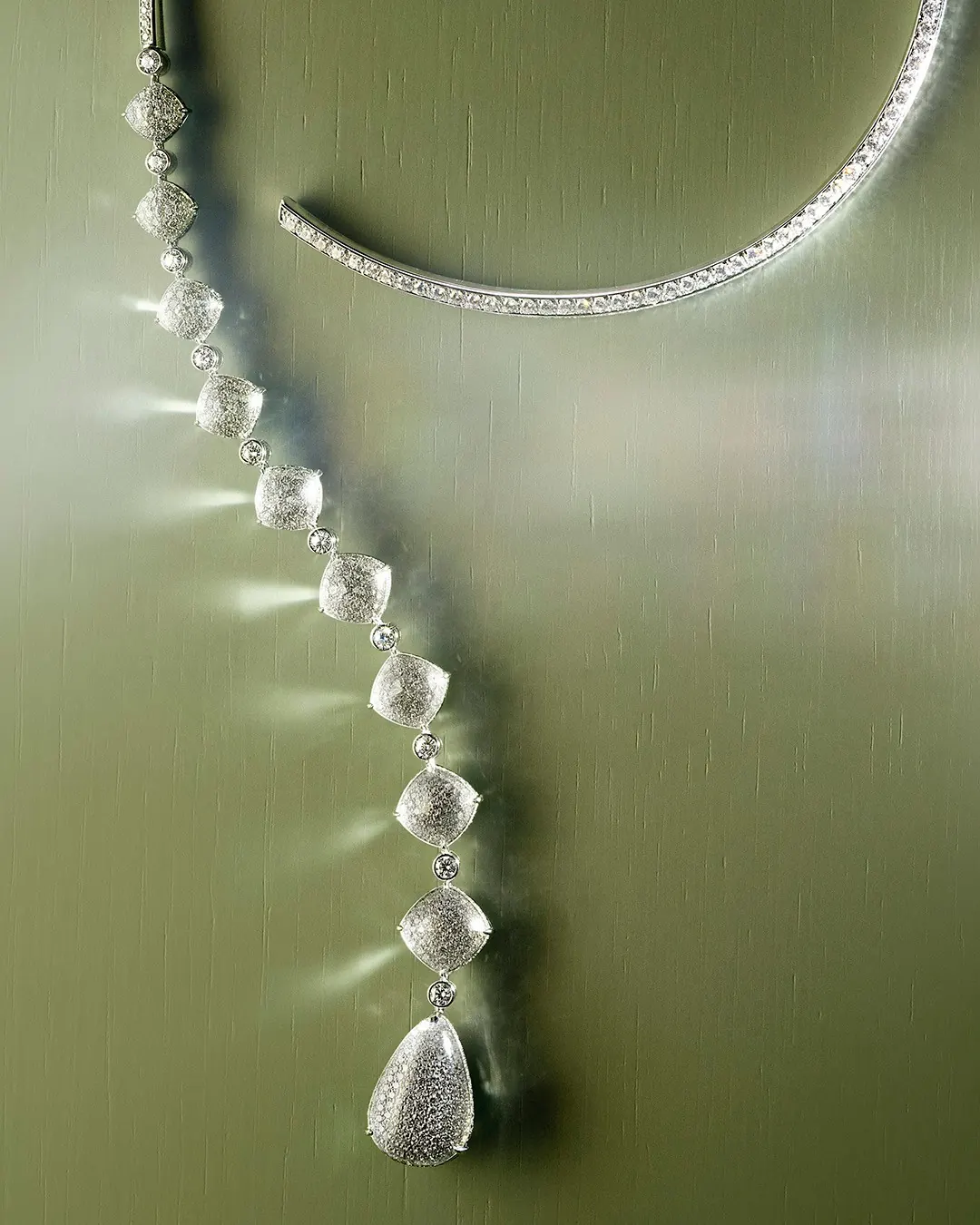 Boucheron Goutte Question Mark necklace reverse side with custom-cut rock crystal and pavé diamonds