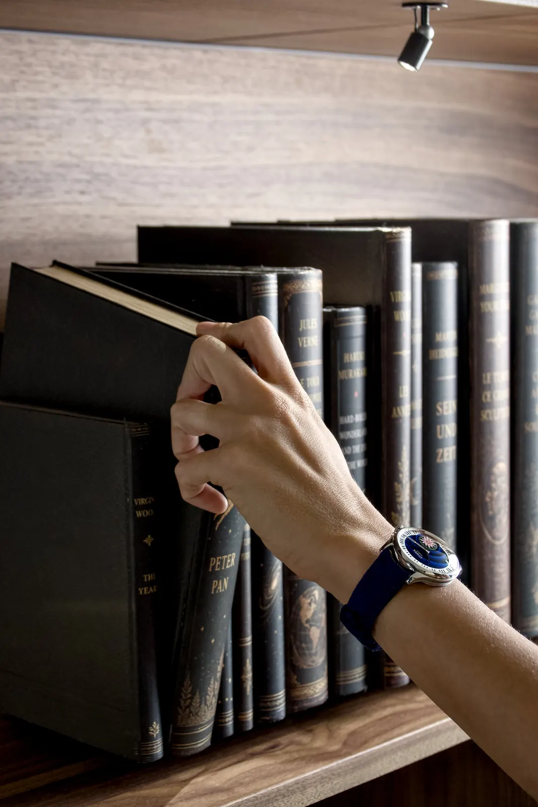 Czapek Promenade L'Écume des Jours 38mm stainless steel case on dark blue nubuck strap