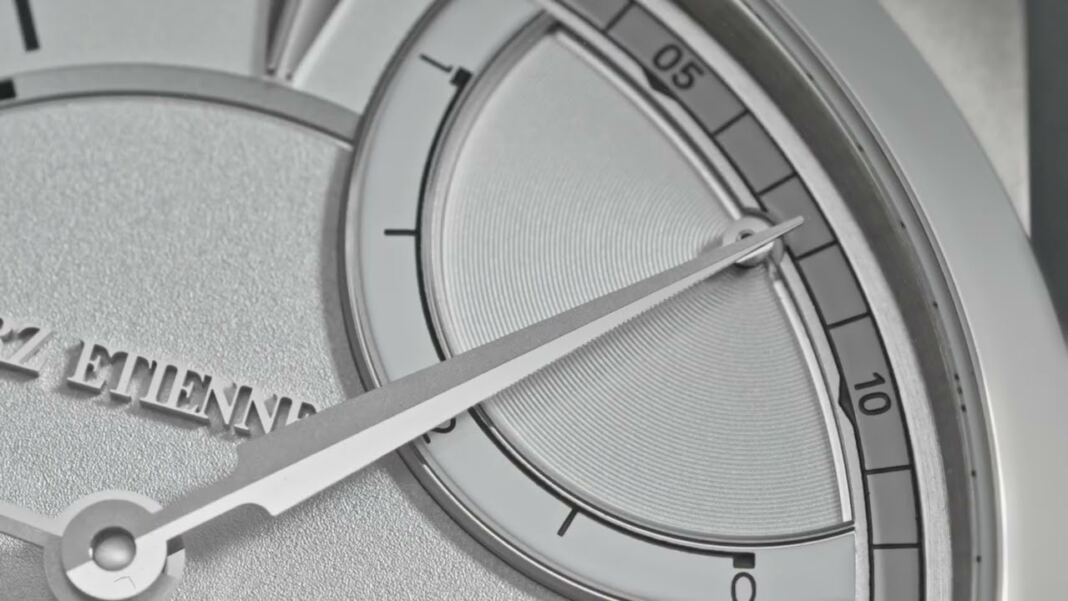 Discover the Elegance of the 1902 RESERVE DE MARCHE-Silver-1