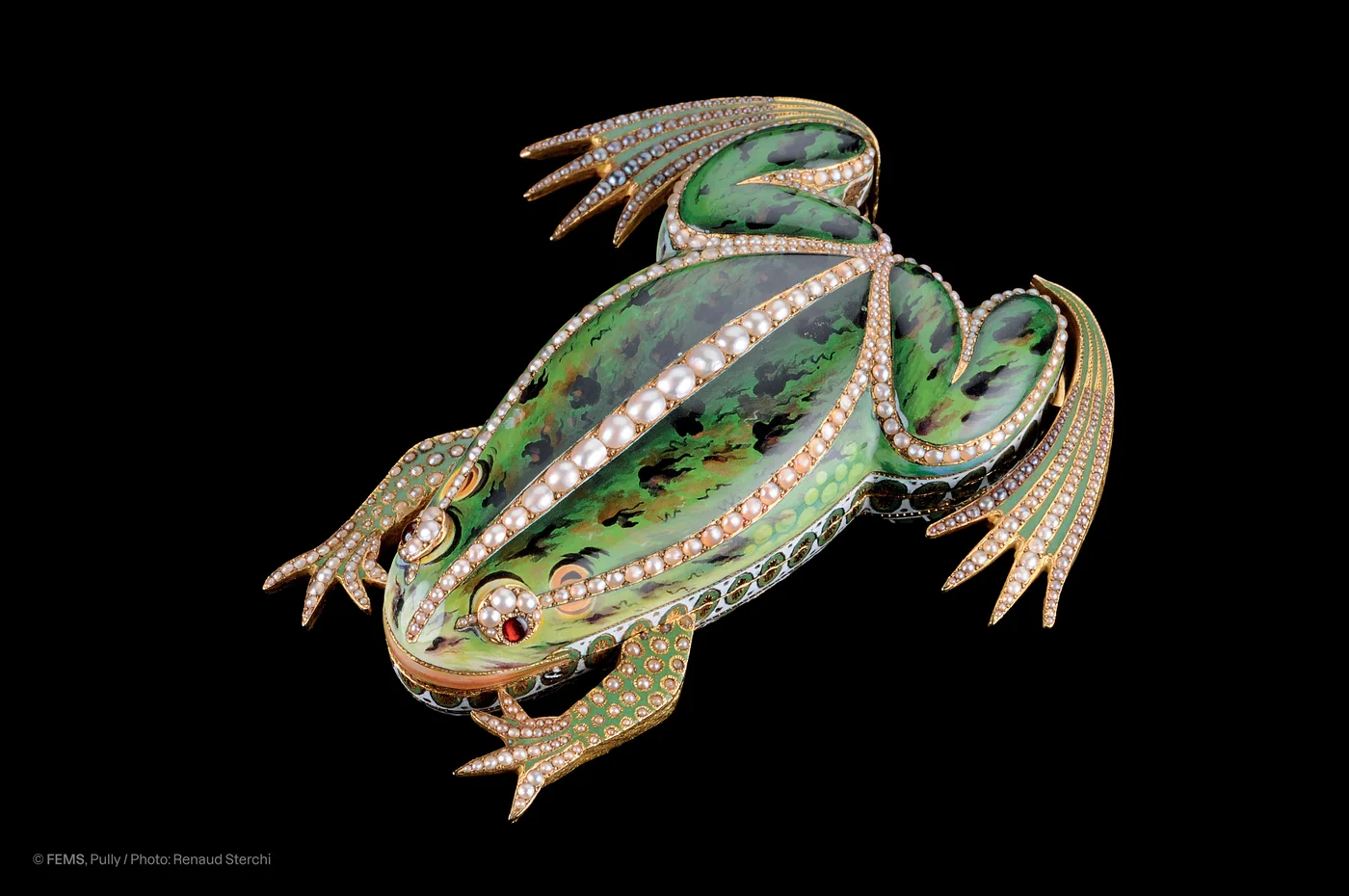 Automaton frog in enamelled gold with half-pearls, early 19th century, Maurice Sandoz Collection