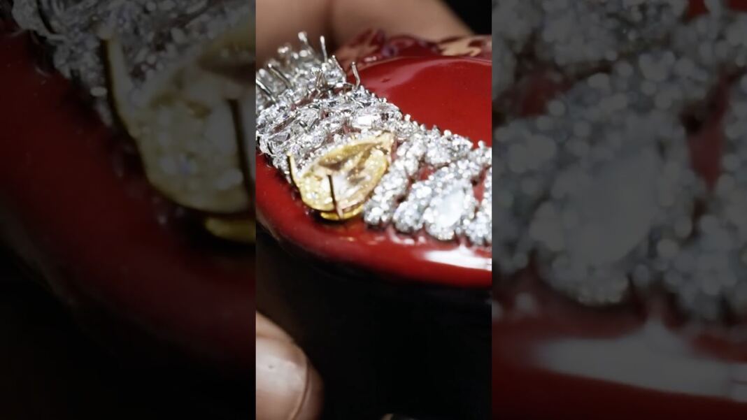 Harry Winston Yellow Diamond Necklace Masterful Artistry
