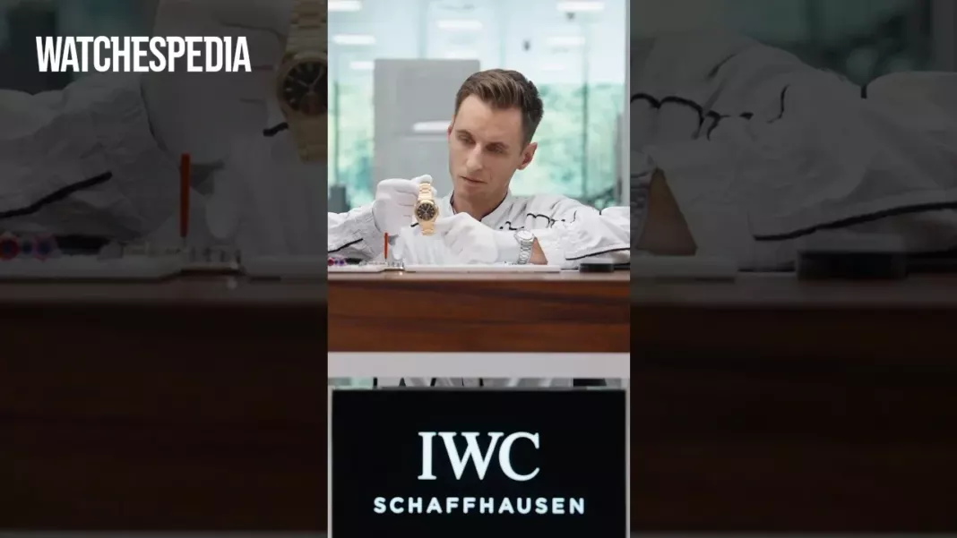 IWC - IWC watchmaker Florian Salzer assembles the Ingenieur Tourbillon 41 IW345901