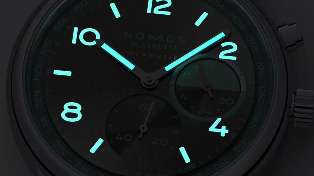 The Exceptional Superluminova of the Club Sport neomatik Worldtimer