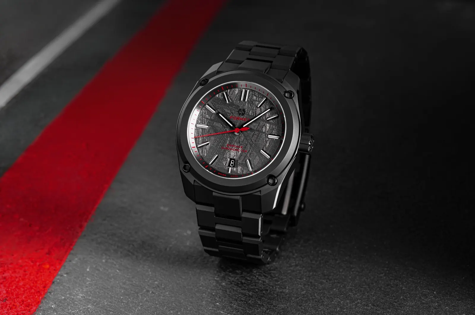 Formex Essence Ceramica Dark Matter Redshift sandblasted zirconium oxide case detail with diamond-polished bevels