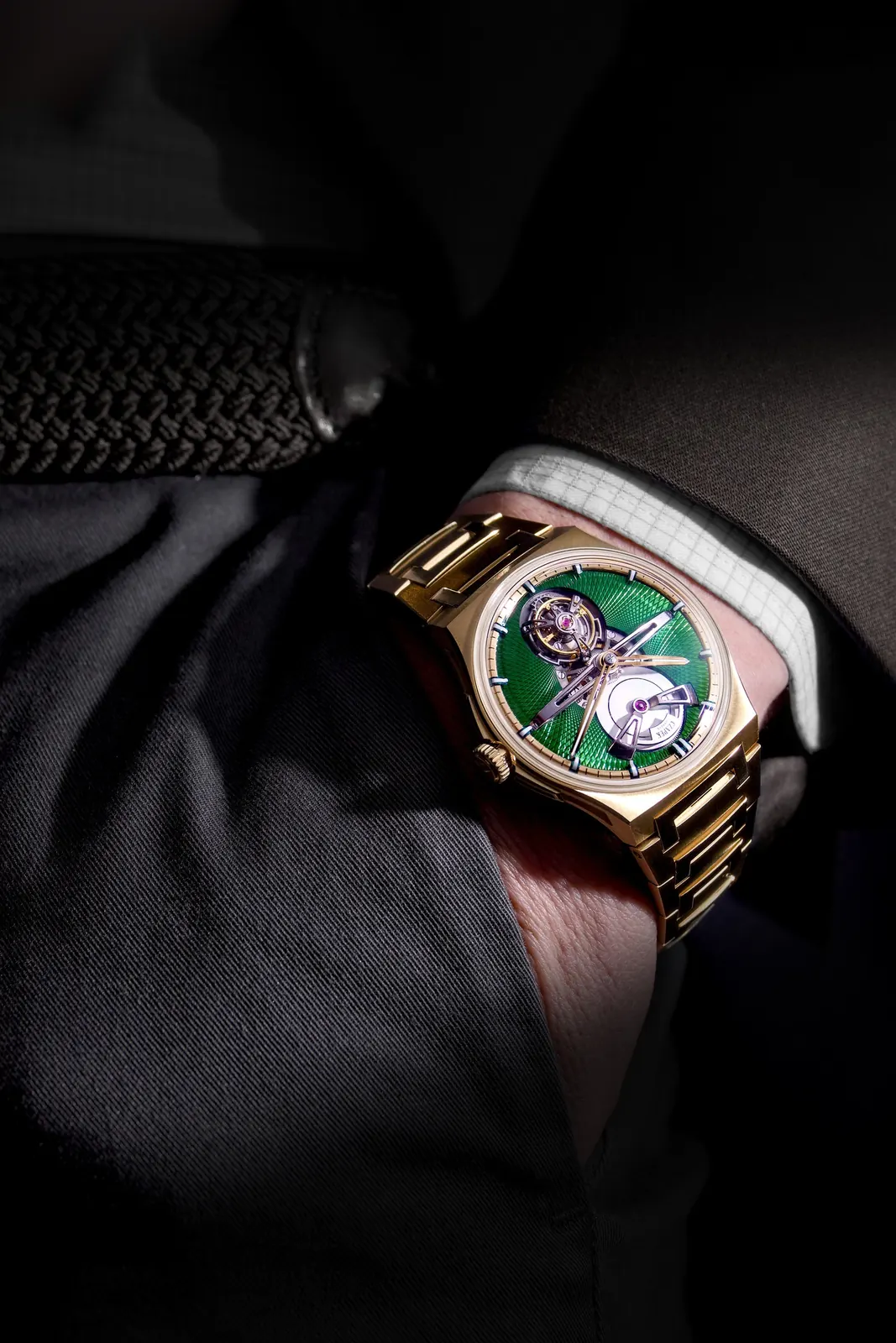 Czapek Antarctique Tourbillon Victory Green caseback revealing hand-engraved 5N gold oscillating weight