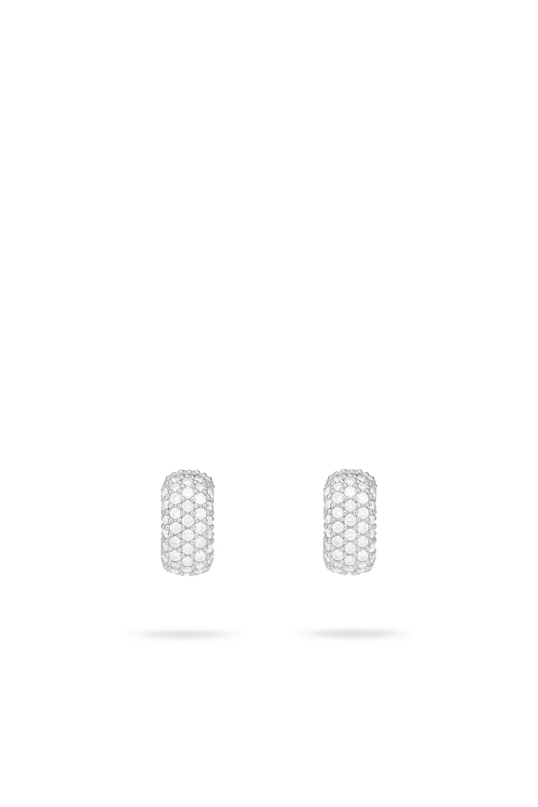 Fullord Stella star-cut diamond ring — patented star-faceted gem on the finger