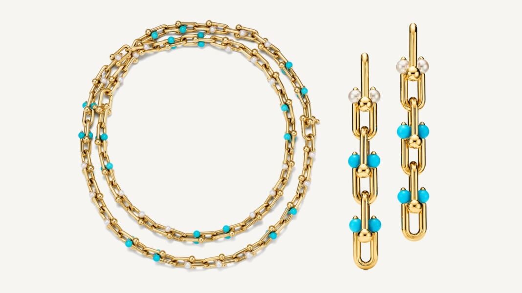 HardWear by Tiffany necklace and drop earrings in yellow gold with turquoise and Akoya pea HardWear by Tiffany necklace and drop earrings in yellow gold with turquoise and Akoya pearls